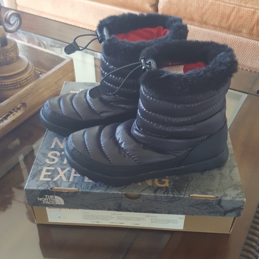 The North Face Women's Thermoball Boots